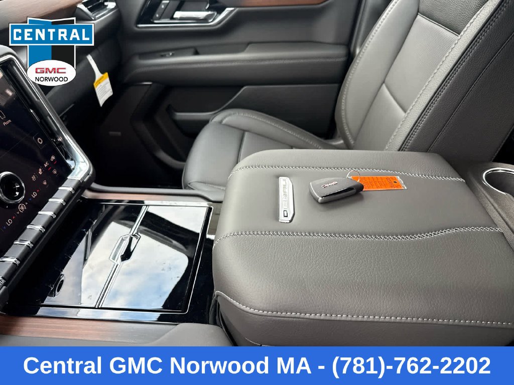 2026 GMC Yukon XL Denali - Photo 20