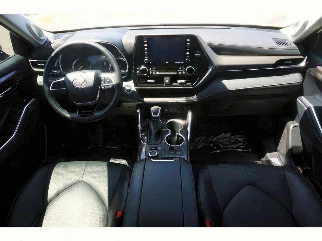 2022 Toyota Highlander Limited - Photo 11