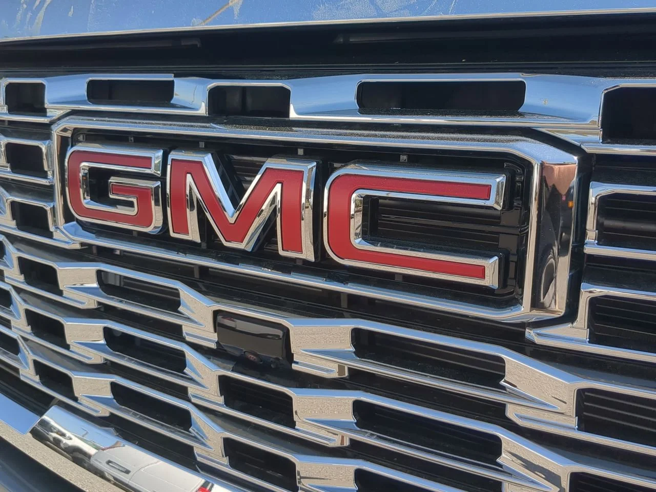 New 2026 Sterling Metallic GMC Denali DRW image 32