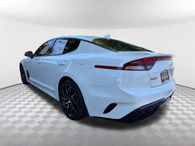 Used 2023 White Kia GT-Line image 7