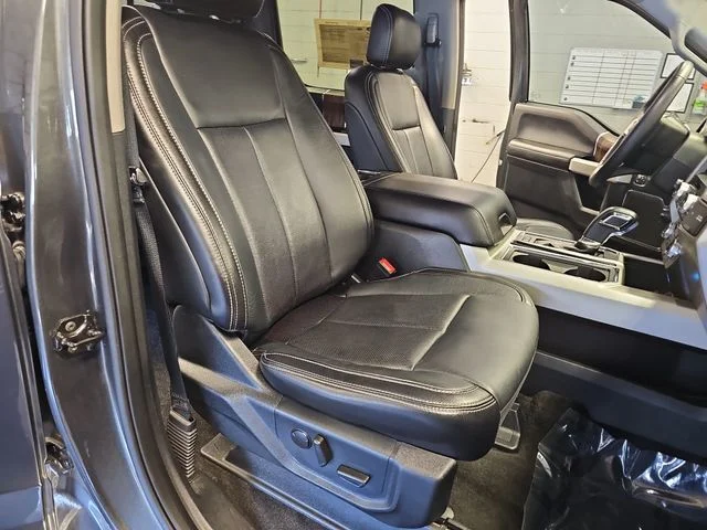 Used 2020 Gray Ford Lariat image 10