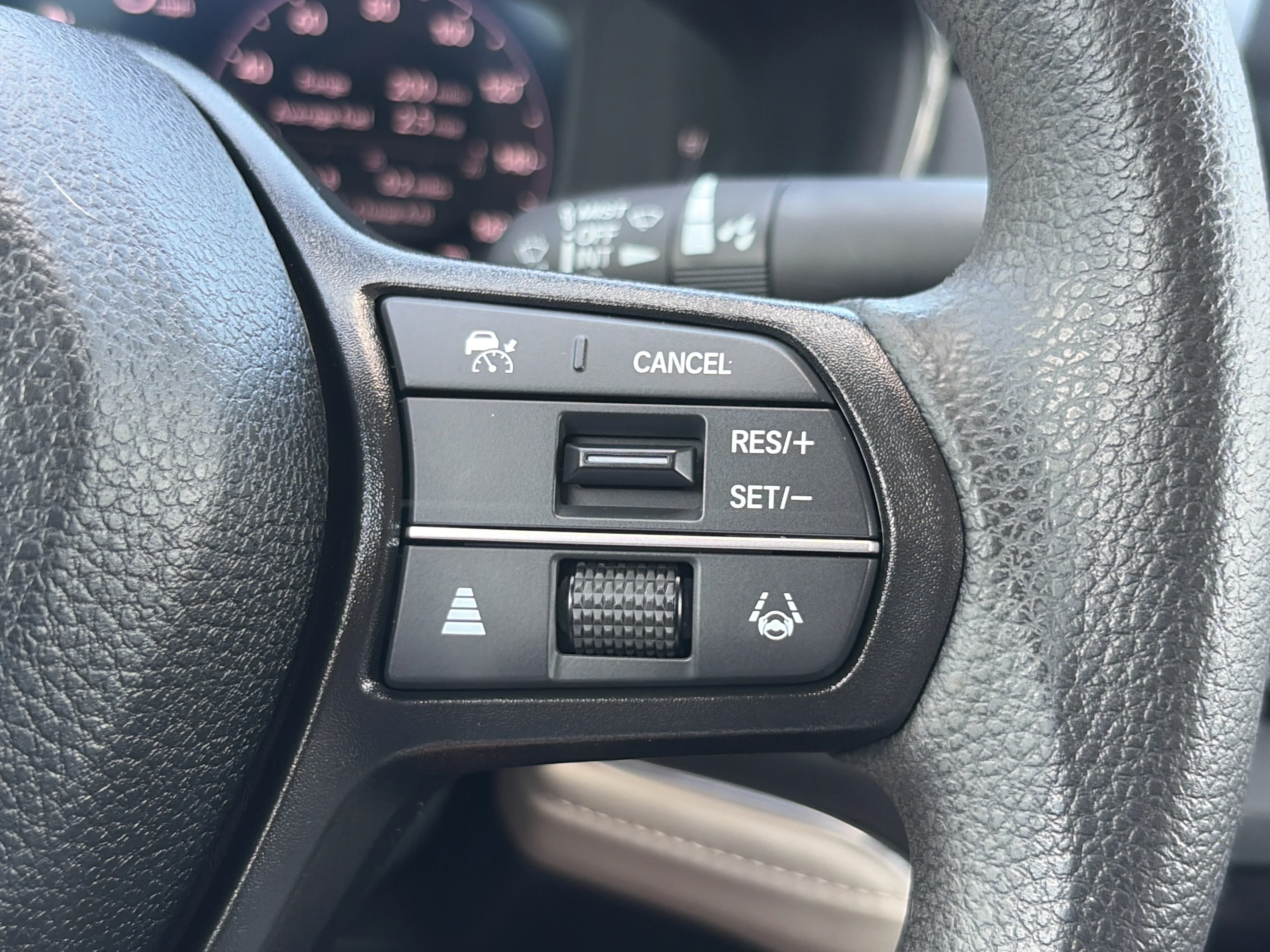 Certified Used 2025 Platinum White Pearl Honda SE image 52