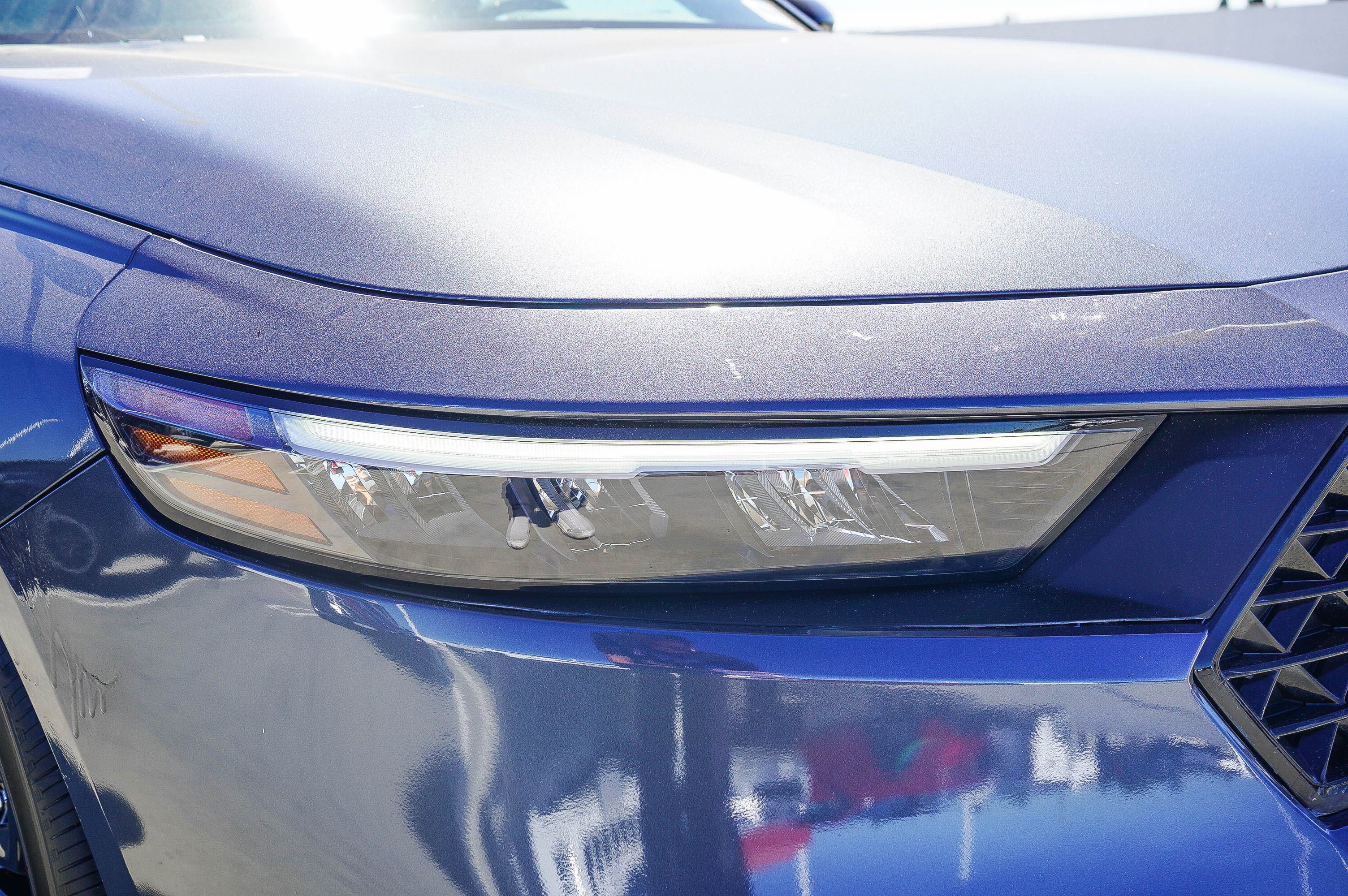 Used 2025 Meteorite Gray Metallic Honda SE image 10