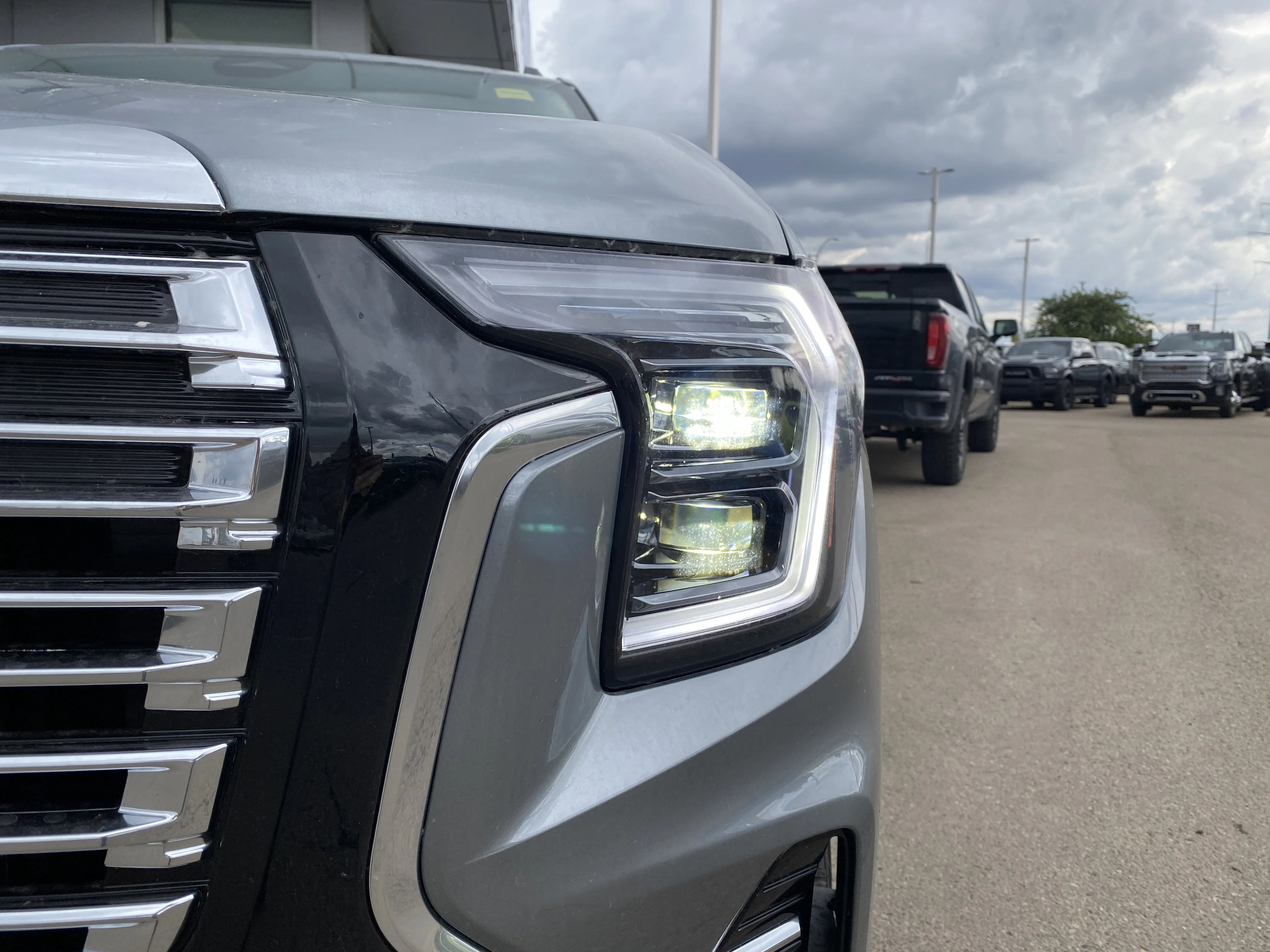 New 2026 STERLING METALLIC GMC AWD Denali image 10