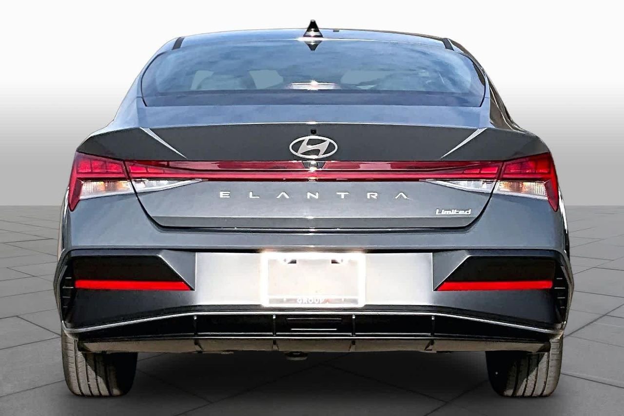 New 2026 Ecotronic Gray Hyundai Limited image 4