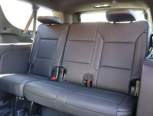 2026 Chevrolet Suburban High Country - Photo 28
