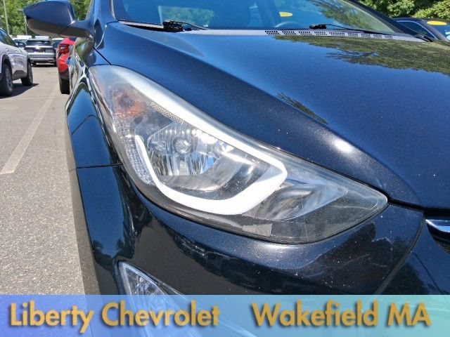 Used 2016  Hyundai SE image 7
