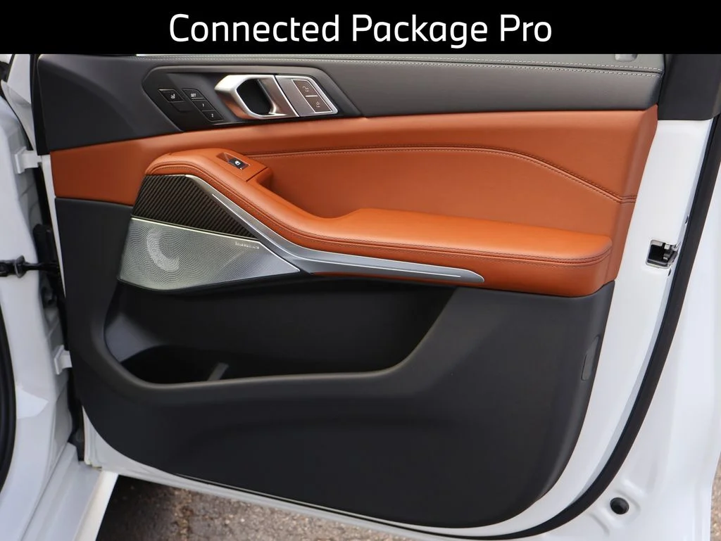 New 2026 White BMW M60i image 6