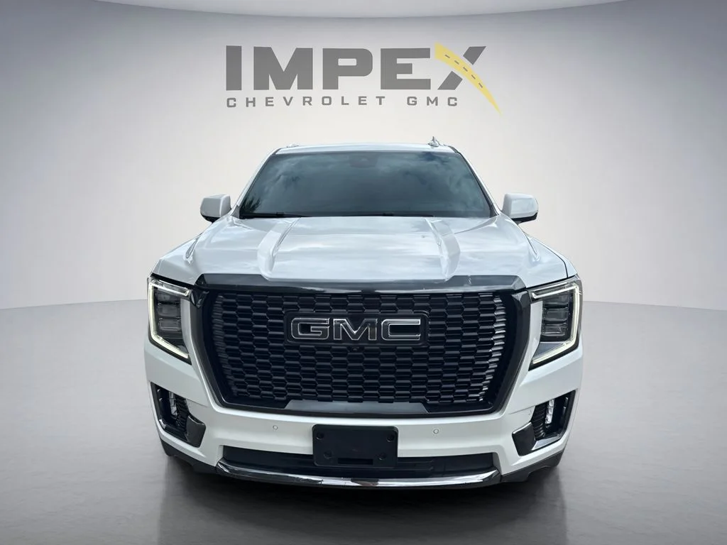 Used 2023 White GMC Denali Ultimate image 8