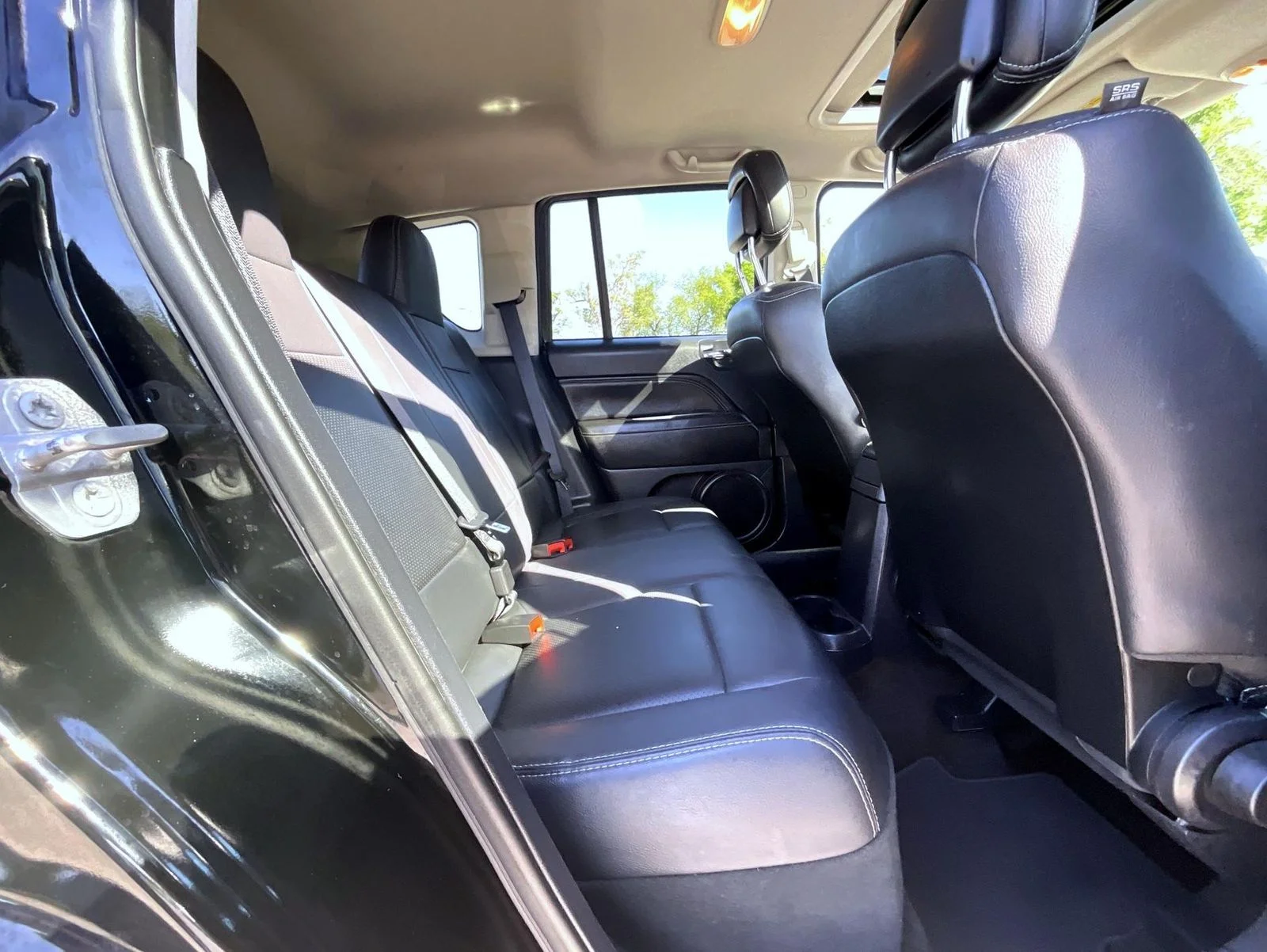 Used 2015 Black Jeep Altitude image 20