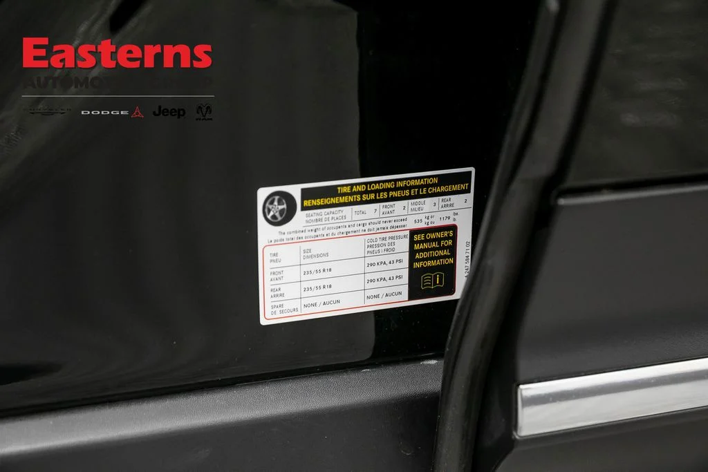 Used 2021 Black Mercedes-Benz GLB 250 image 36