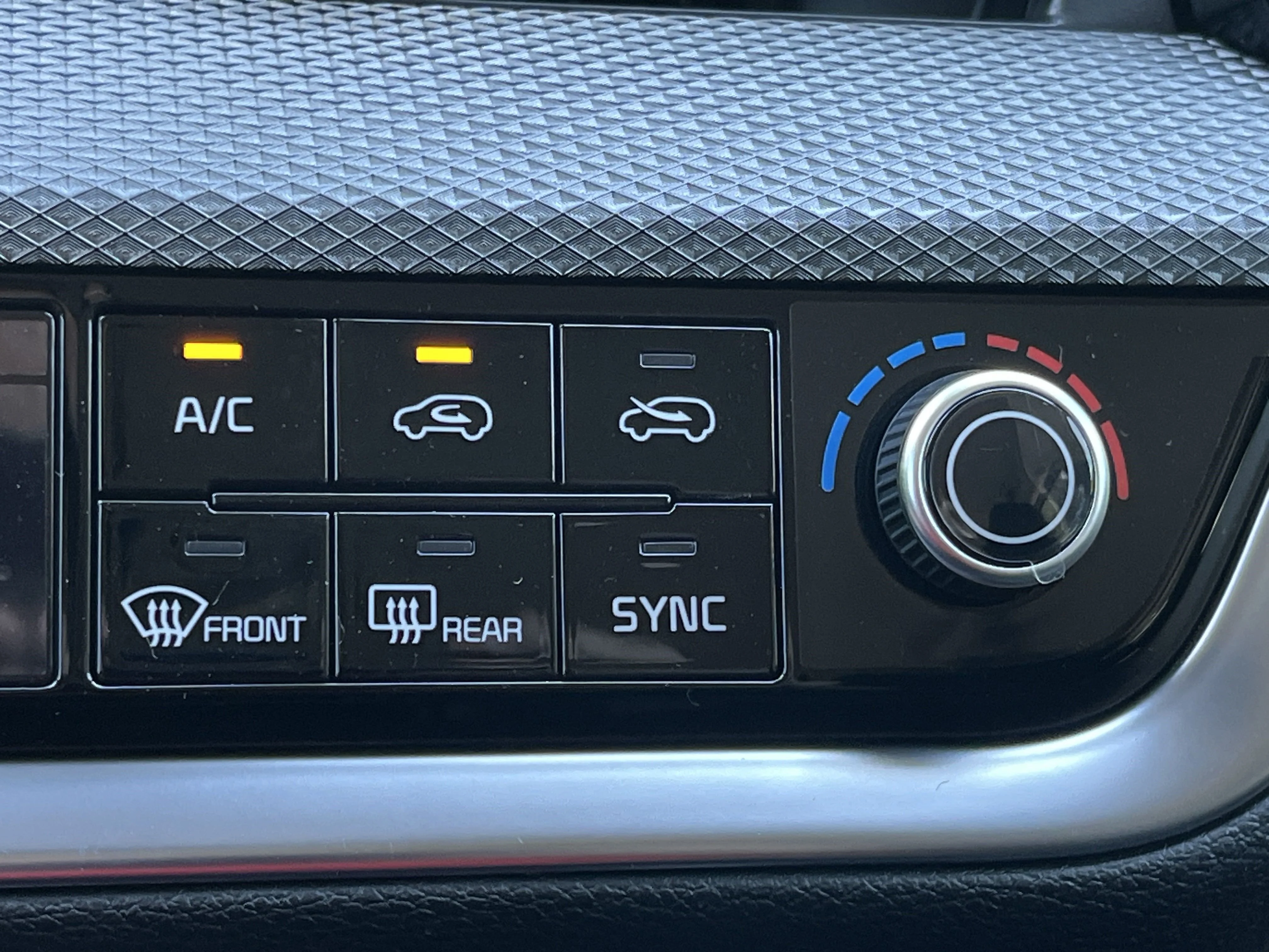 2025 Kia Sportage LX Hybrid - Photo 8