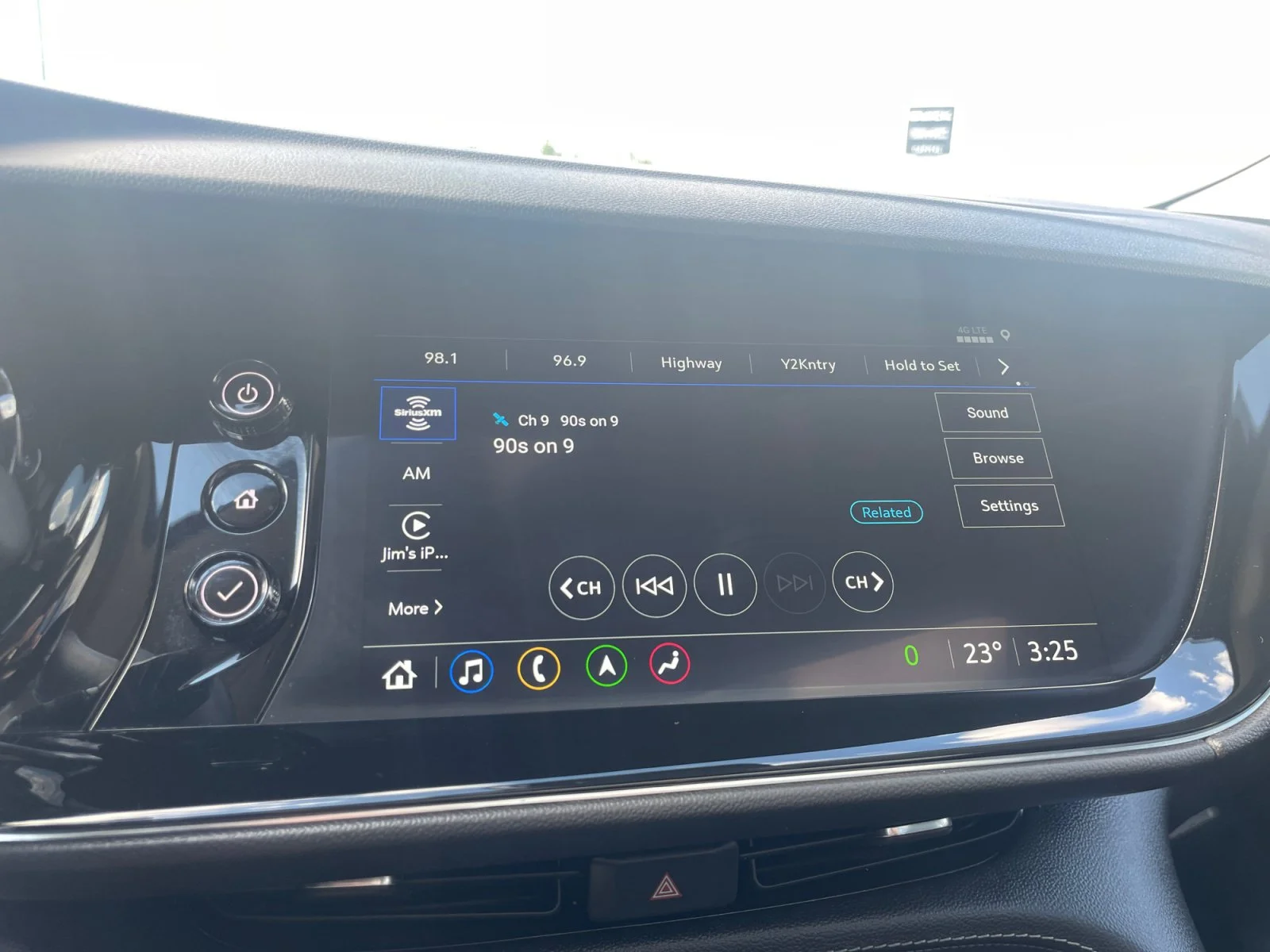 Used 2023 Blue Buick Avenir AWD image 25