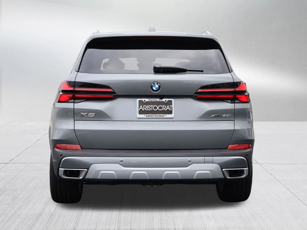 New 2026 Gray BMW xDrive40i image 36