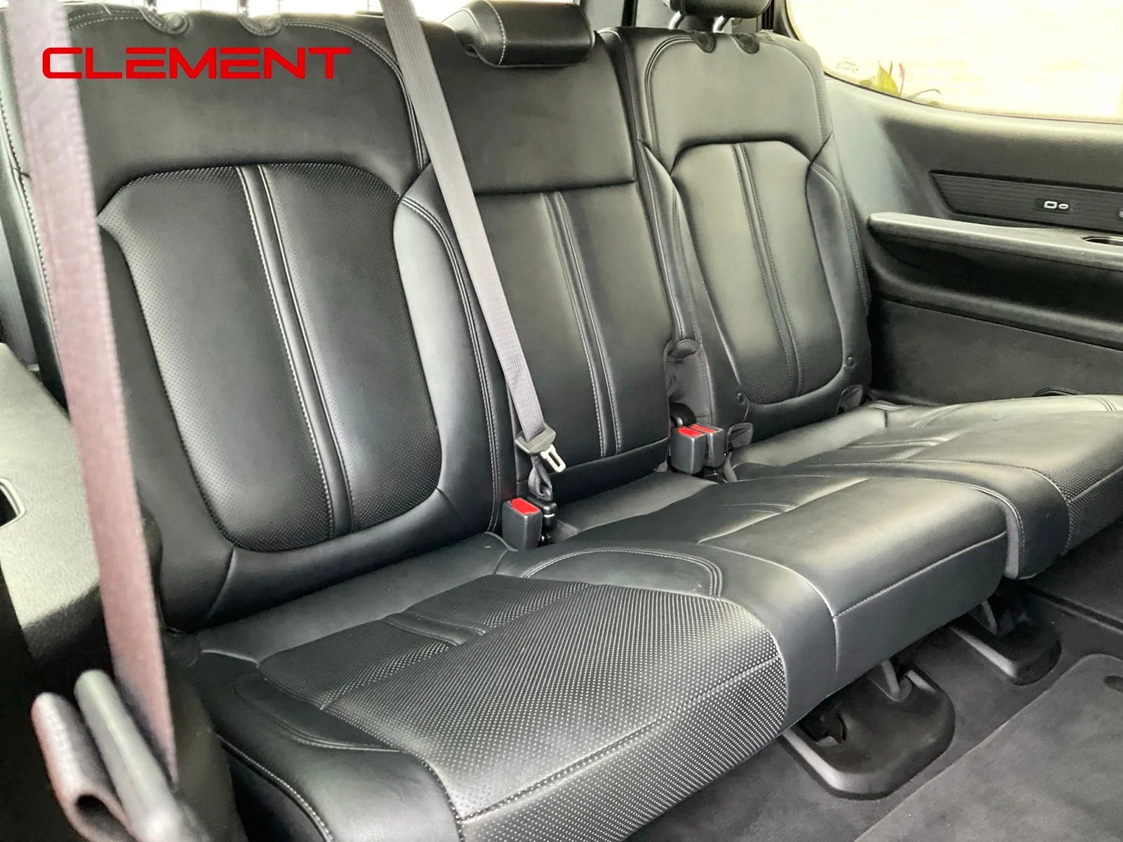 Used 2022 White Jeep Series III image 41