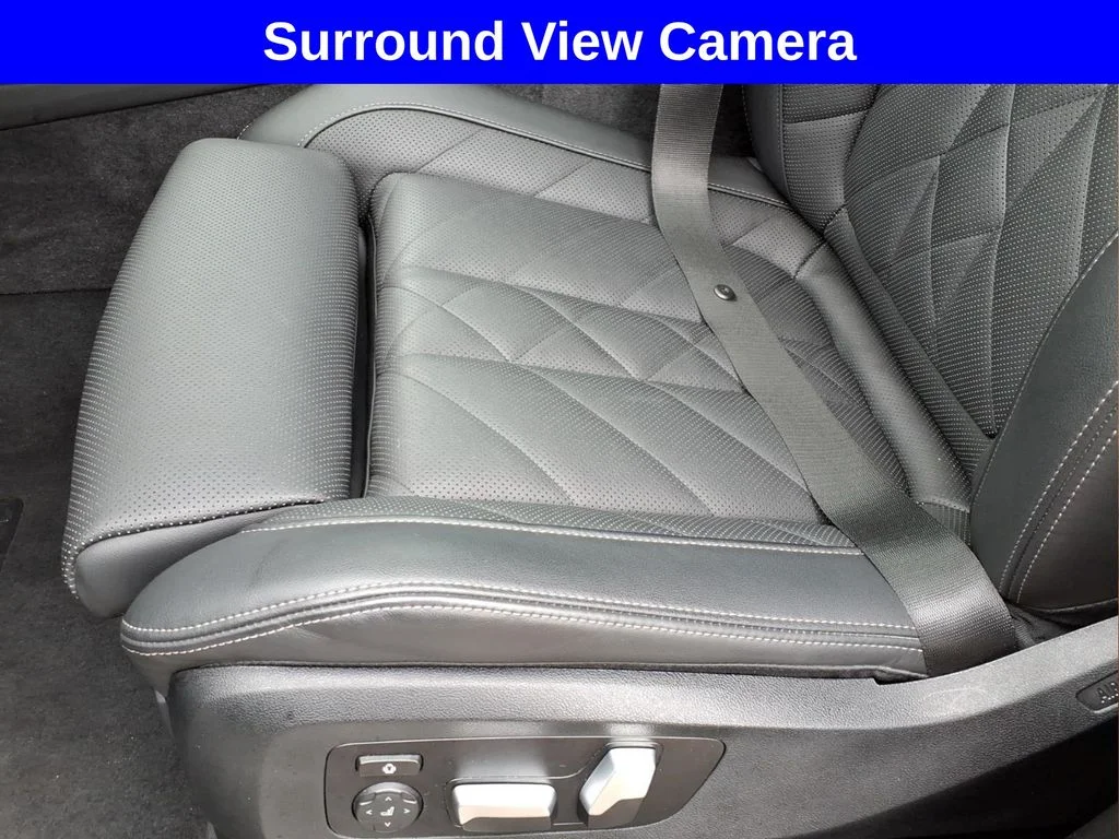 Used 2025 White BMW xDrive40i image 18