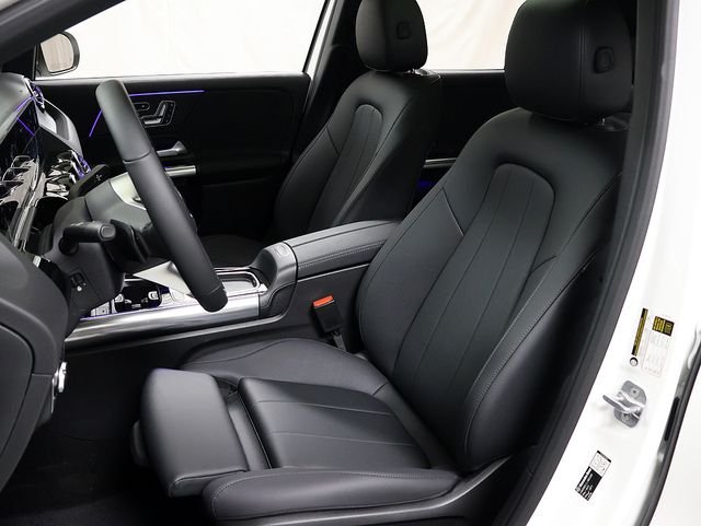 New 2026 Polar White Mercedes-Benz GLA 250 image 10
