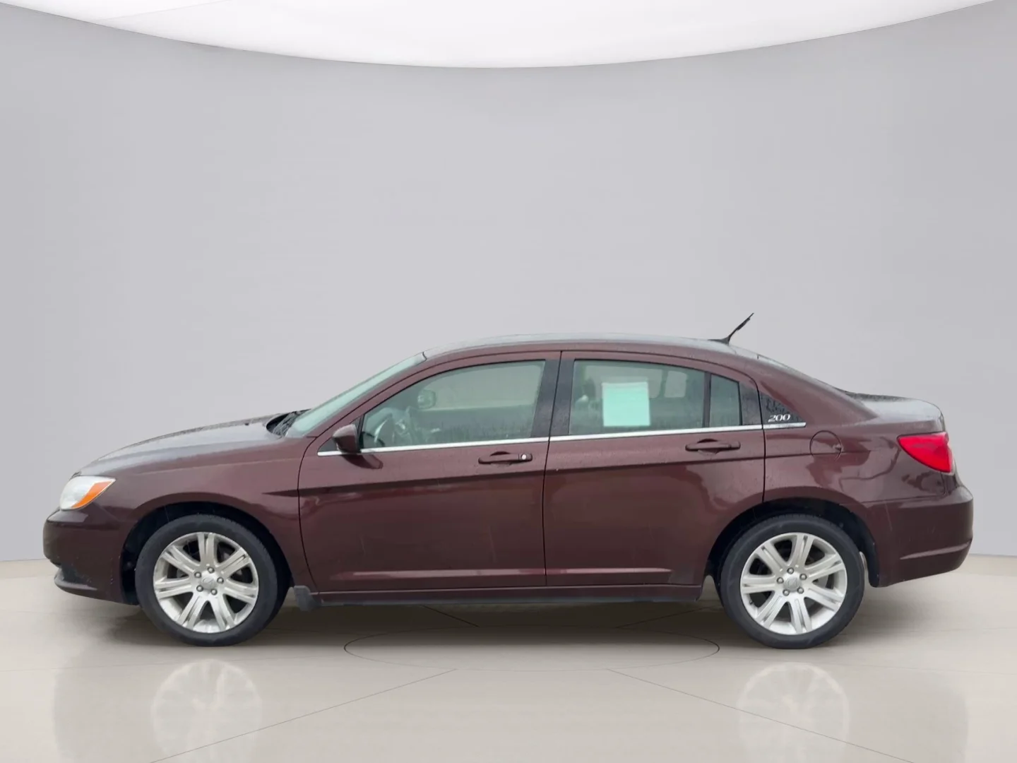 Used 2013 Brown Chrysler TOURING image 8
