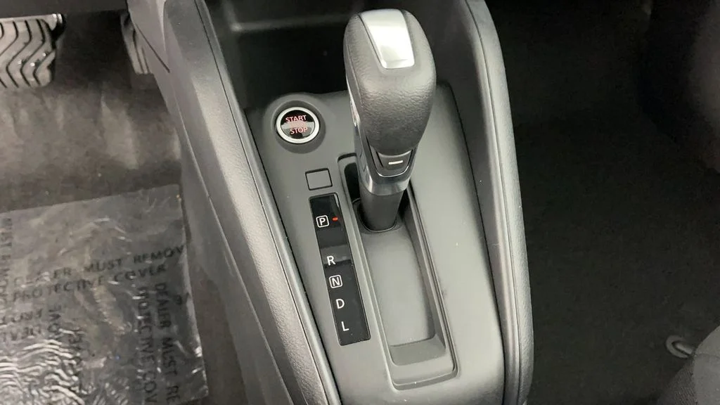 2025 Nissan KICKS PLAY Base - Photo 17
