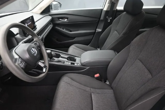 2025 Honda Accord SE - Photo 71