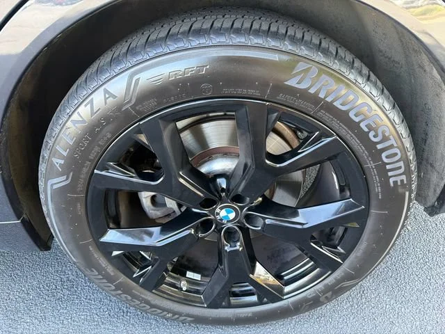 Used 2021 Gray BMW xDrive40i image 20