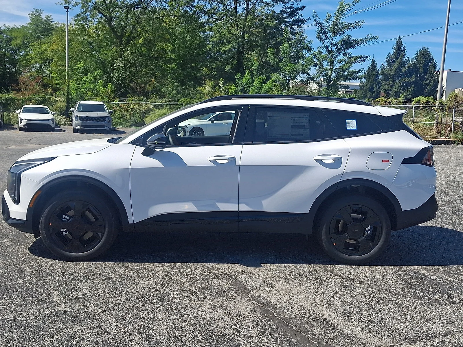 New 2027 White Kia X-Line image 6