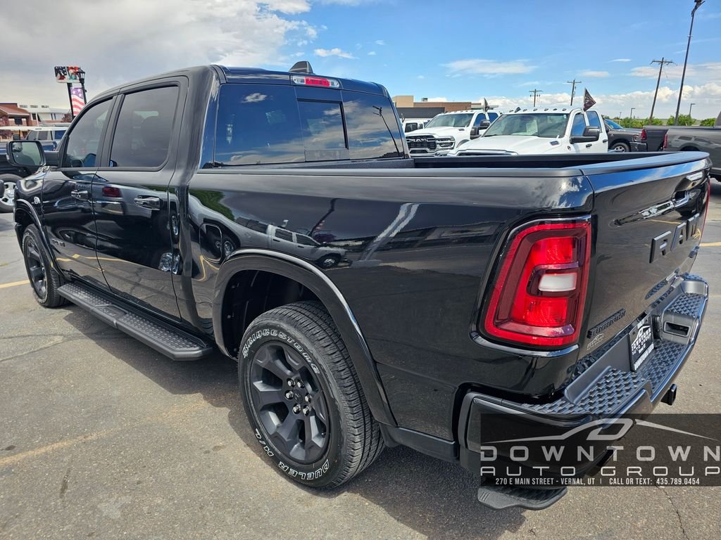 New 2026 Diamond Black Crystal Pearlcoat RAM Big Horn/Lone Star image 5