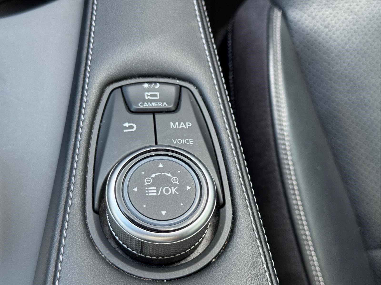 Used 2023 Mineral Black INFINITI SENSORY image 25