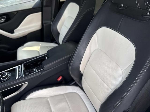 Used 2018 Black Jaguar 35t R-Sport image 20