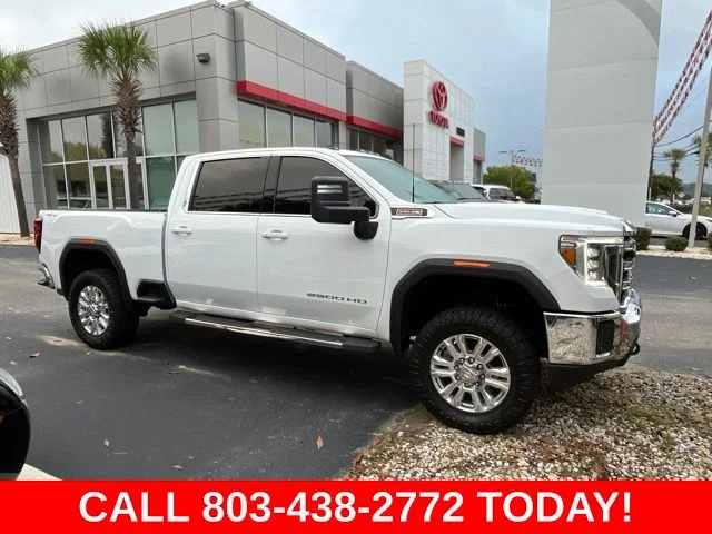 Used 2022 White GMC SLE image 1