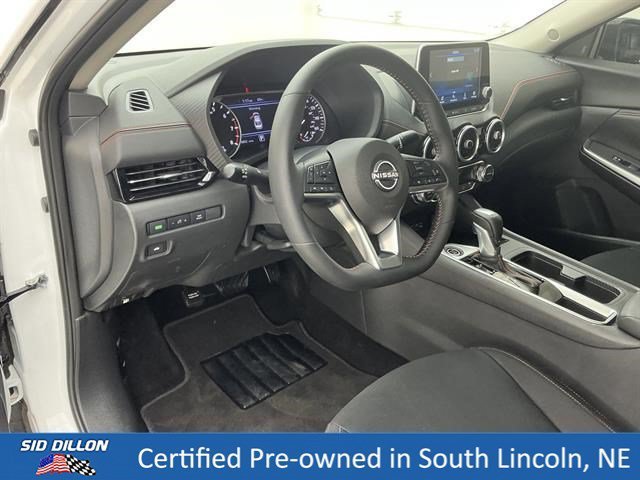 Certified Used 2025 Aspen White Tricoat/Super Black Nissan SR image 16