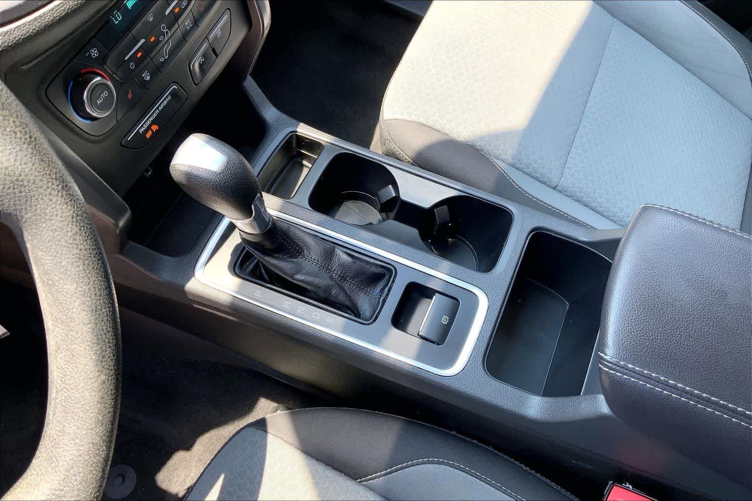 Used 2017 Lightning Blue Metallic Ford SE image 17