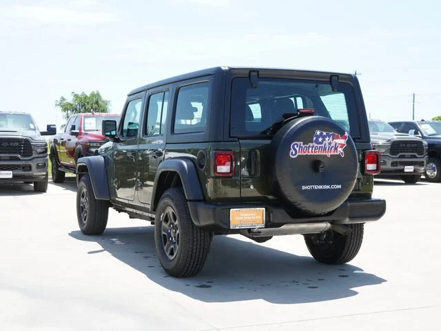 Used 2022 Green Jeep Unlimited Sport image 7