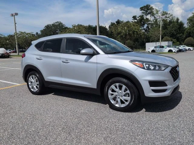 Used 2019 Silver Hyundai Value image 2