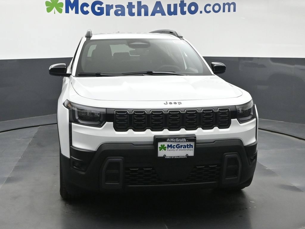 New 2026 Bright White Clear-Coat Exterior Paint Jeep Laredo image 5