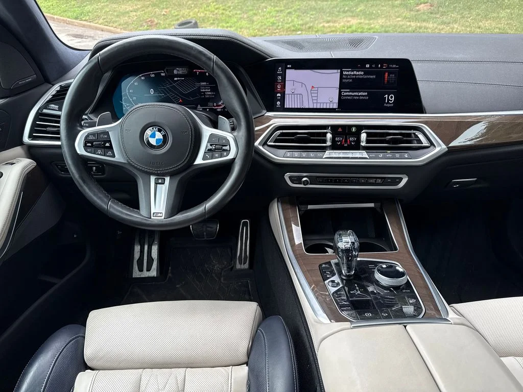 Used 2021 White BMW xDrive45e image 24