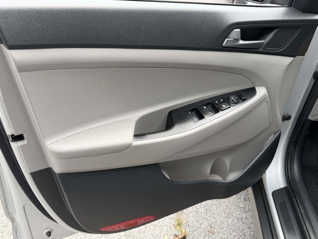 2017 Hyundai Tucson SE - Photo 12