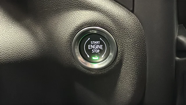 Used 2020 Onyx Black GMC AT4 image 22