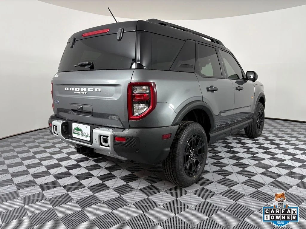 Used 2025 Gray Ford Badlands image 8
