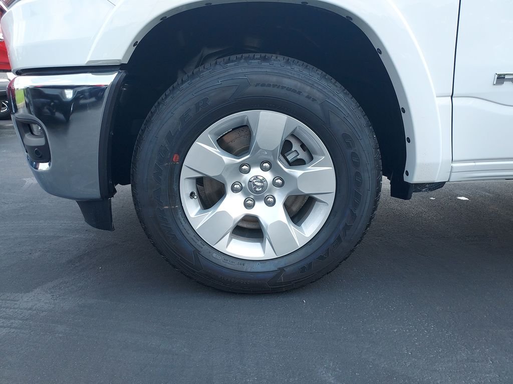 New 2026 Bright White Clearcoat RAM Big Horn/Lone Star image 10