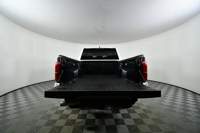 2026 Toyota Tacoma SR5 - Photo 25