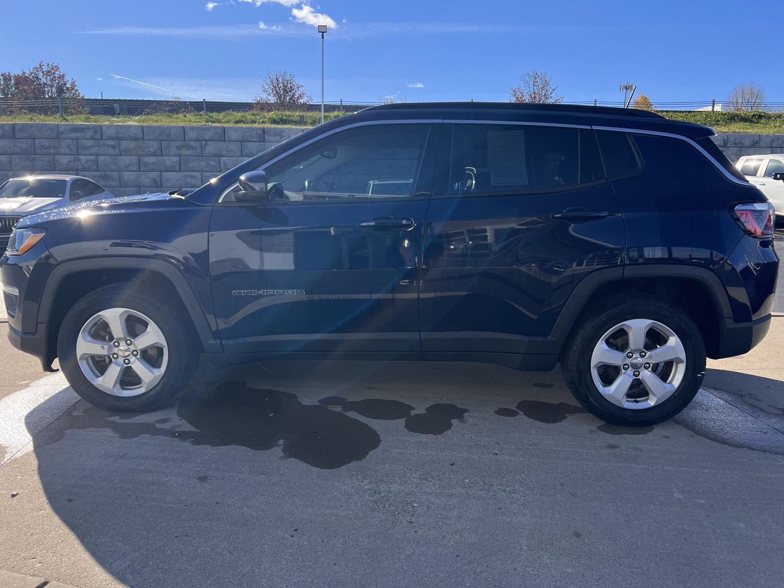 Used 2020  Jeep  image 6