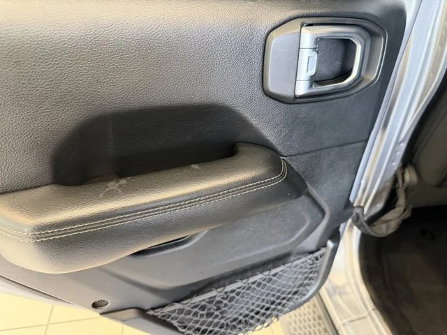 Used 2018 Silver Jeep Unlimited Sahara image 25