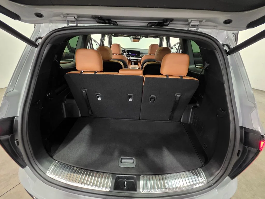 Used 2025 Gray Kia SX X-Line image 11