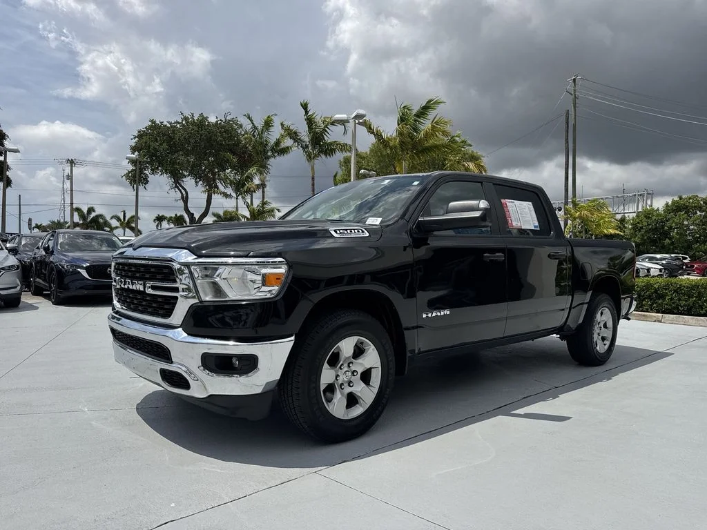 Used 2023 Diamond Black Ram Big Horn/Lone Star image 28