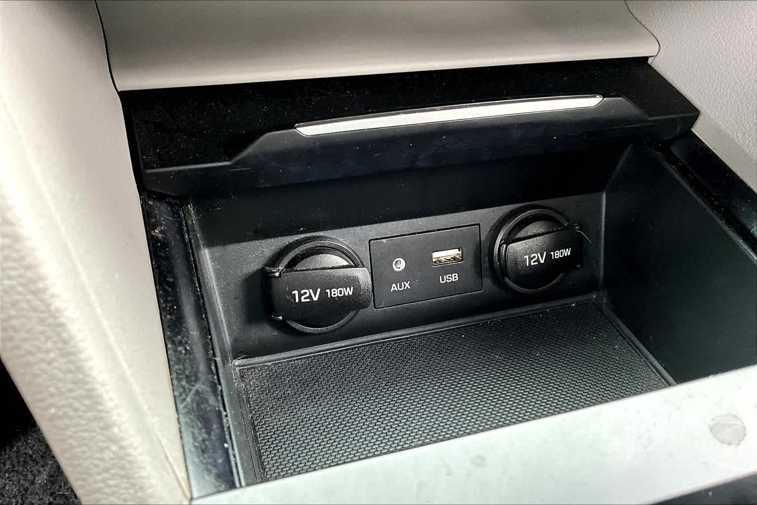 Used 2018 Electric Blue Hyundai Value Edition image 34