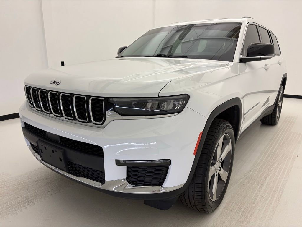 Used 2021 White Jeep Limited 4x4 image 22