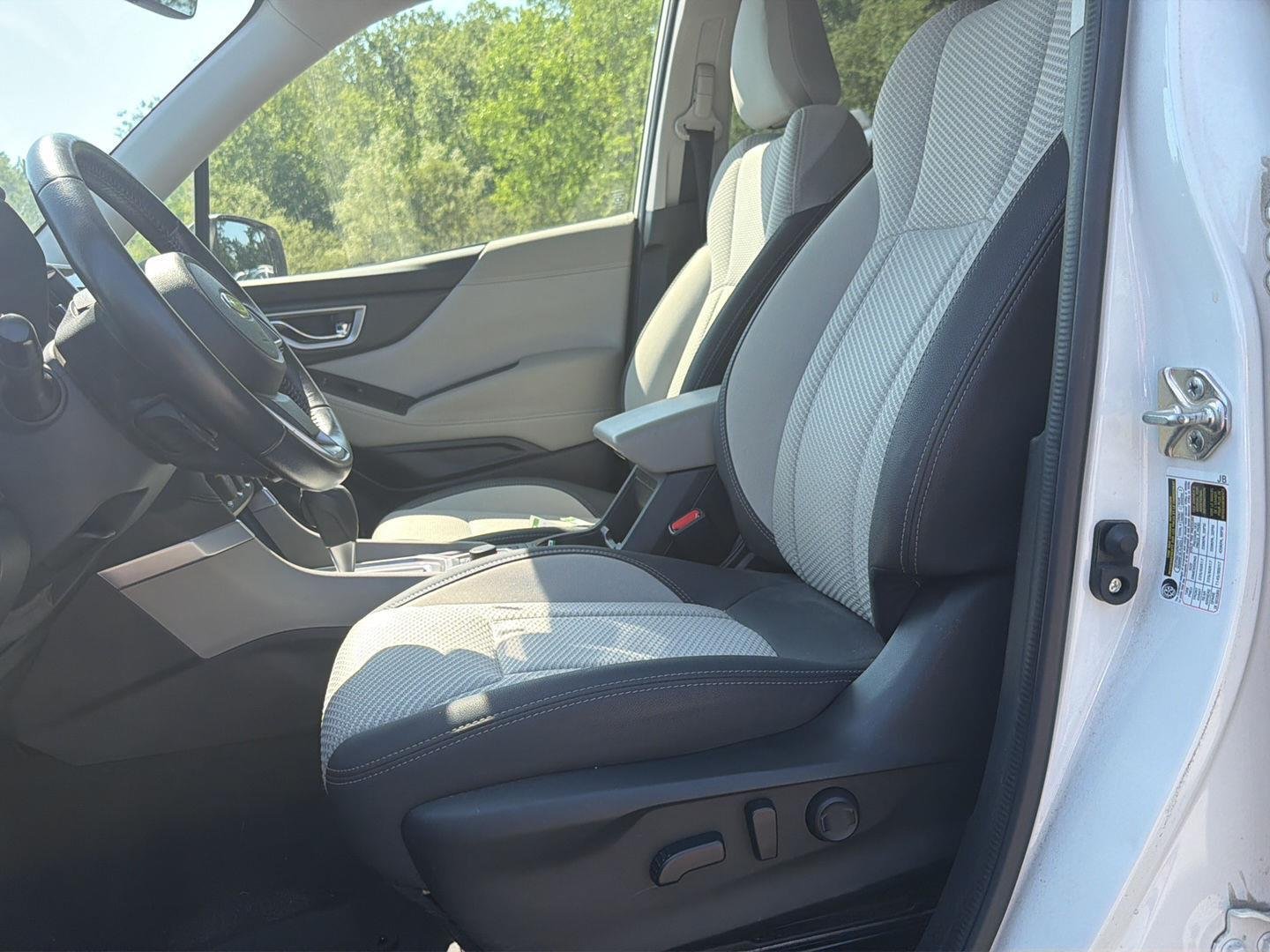 Used 2021 Crystal White Pearl Subaru Premium image 10