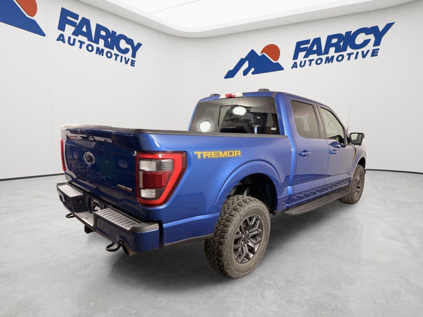 Used 2022 Atlas Blue Ford Tremor image 8