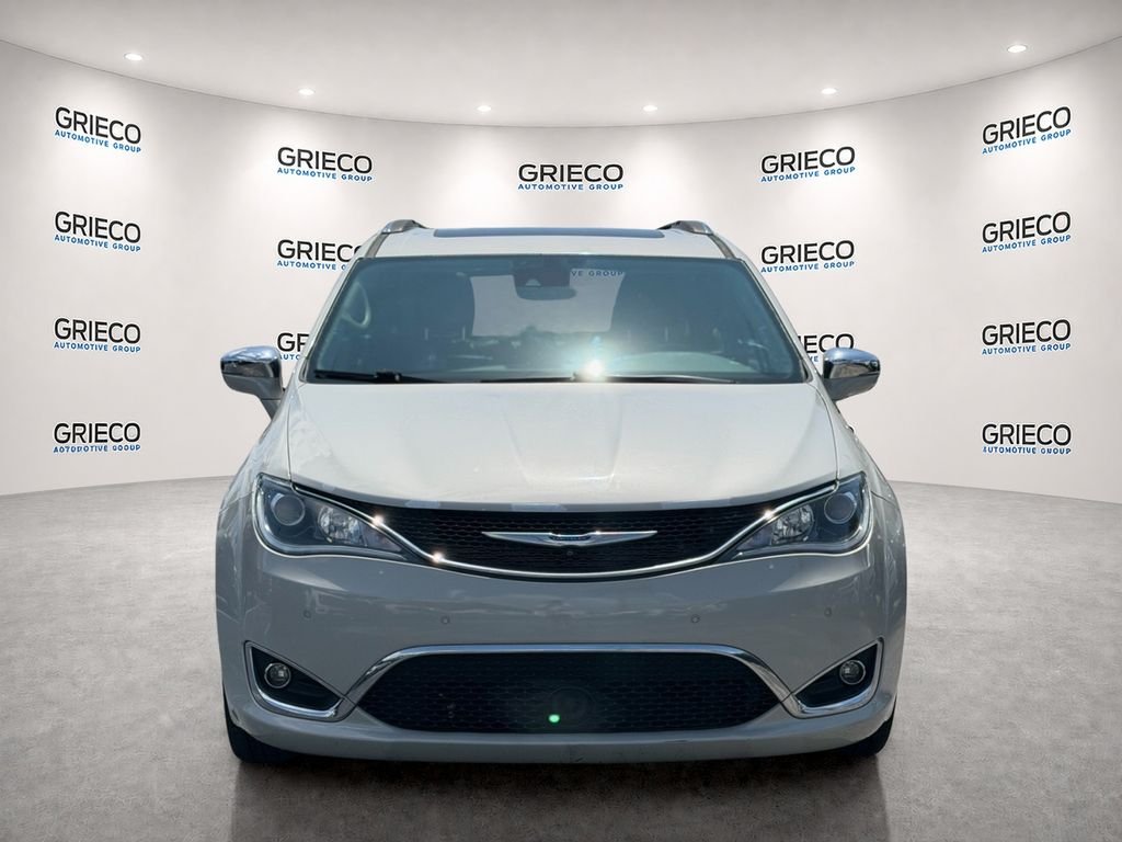 Used 2019 White Chrysler Limited image 2